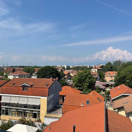 Rosa Vacanza E O Lavoro Никелино Екстериор снимка